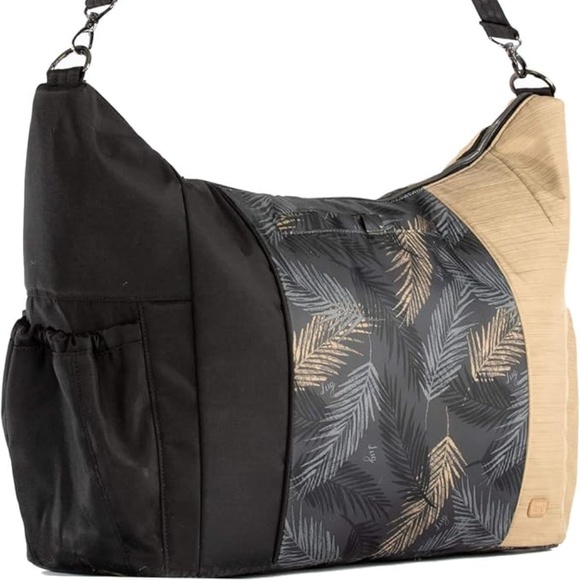 Lug Shuffle Tote - Picture 1 of 5